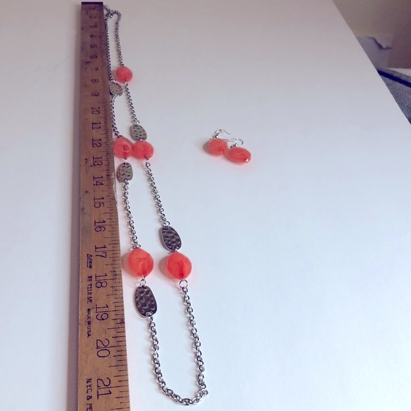 Orange Necklace With Matching Earrings - Picture 5 of 5